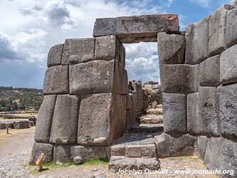 Saqsaywaman - Peru