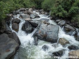 Route de Quebrada Honda à Lares - Pérou