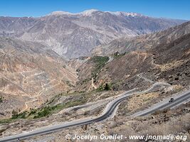 Road Muylaque-Volcán Ubinas-Matazo-Camata - Peru