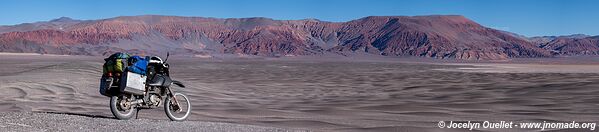 Circuit El Peñón-Piedra de Pomez-Laguna Carachi Pampa - Argentine